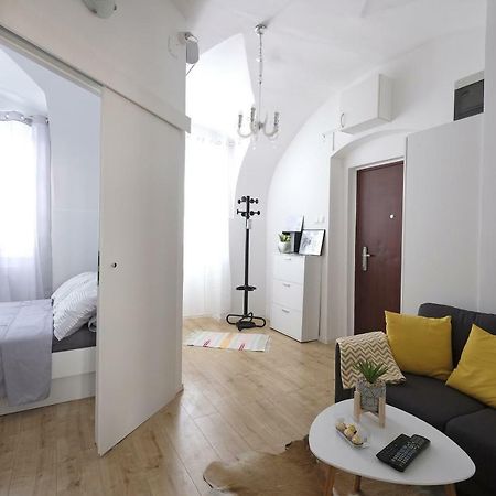 Stone Gate Apartment Загреб Екстериор снимка